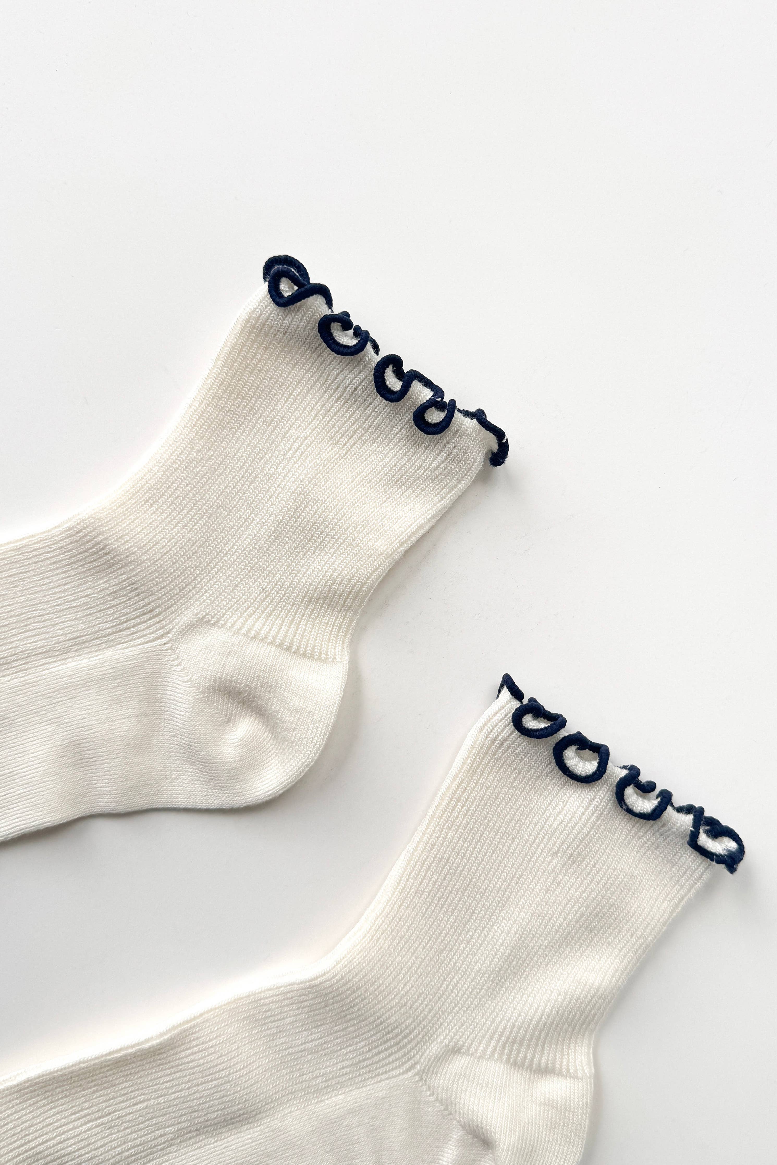 The Petite Ruffled Modal Socks