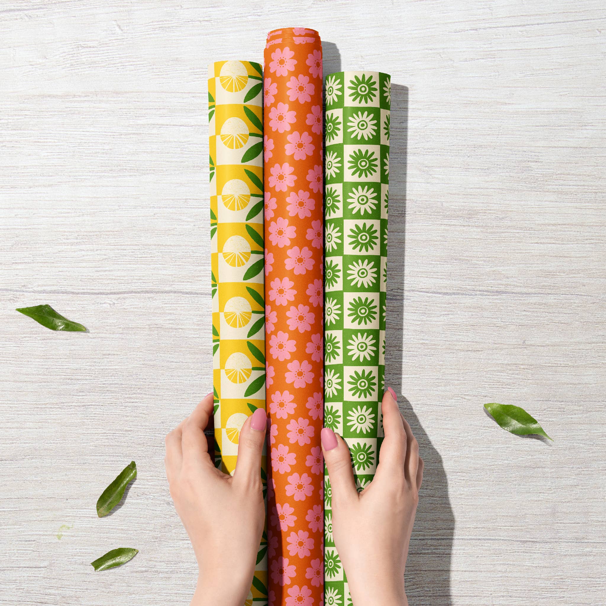 Daisy Wildflower | Modern-Retro Recycled Gift Wrap Paper