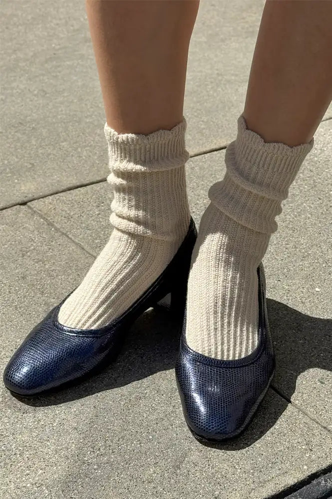 Linen Scallop Socks