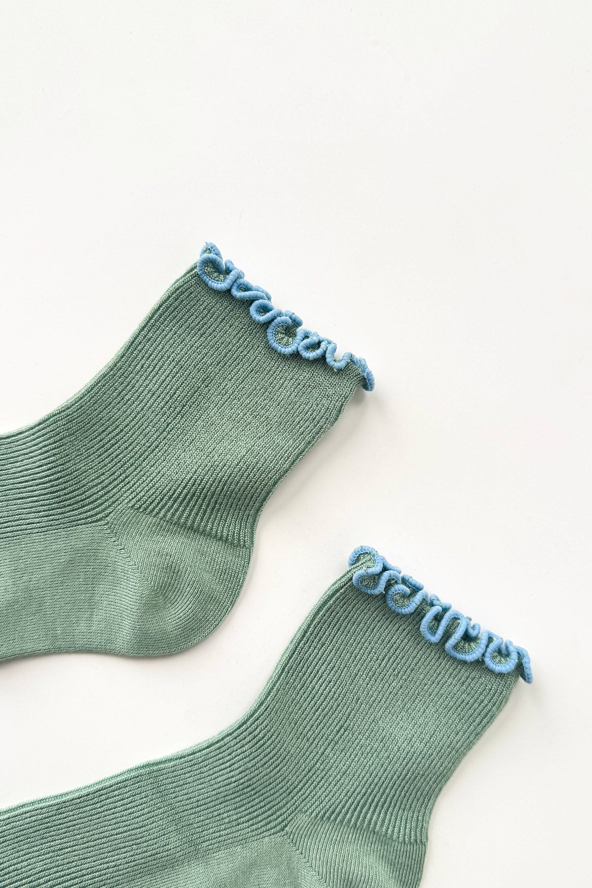 The Petite Ruffled Modal Socks