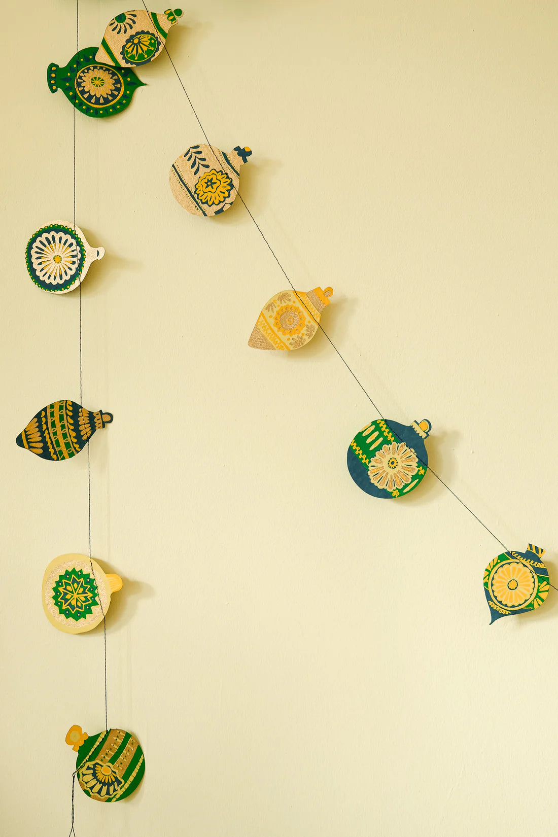 Garlands:Christmas Ornament