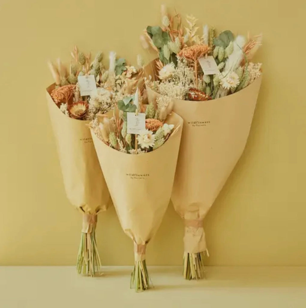Small Dried Flower Bouquet - Apricot
