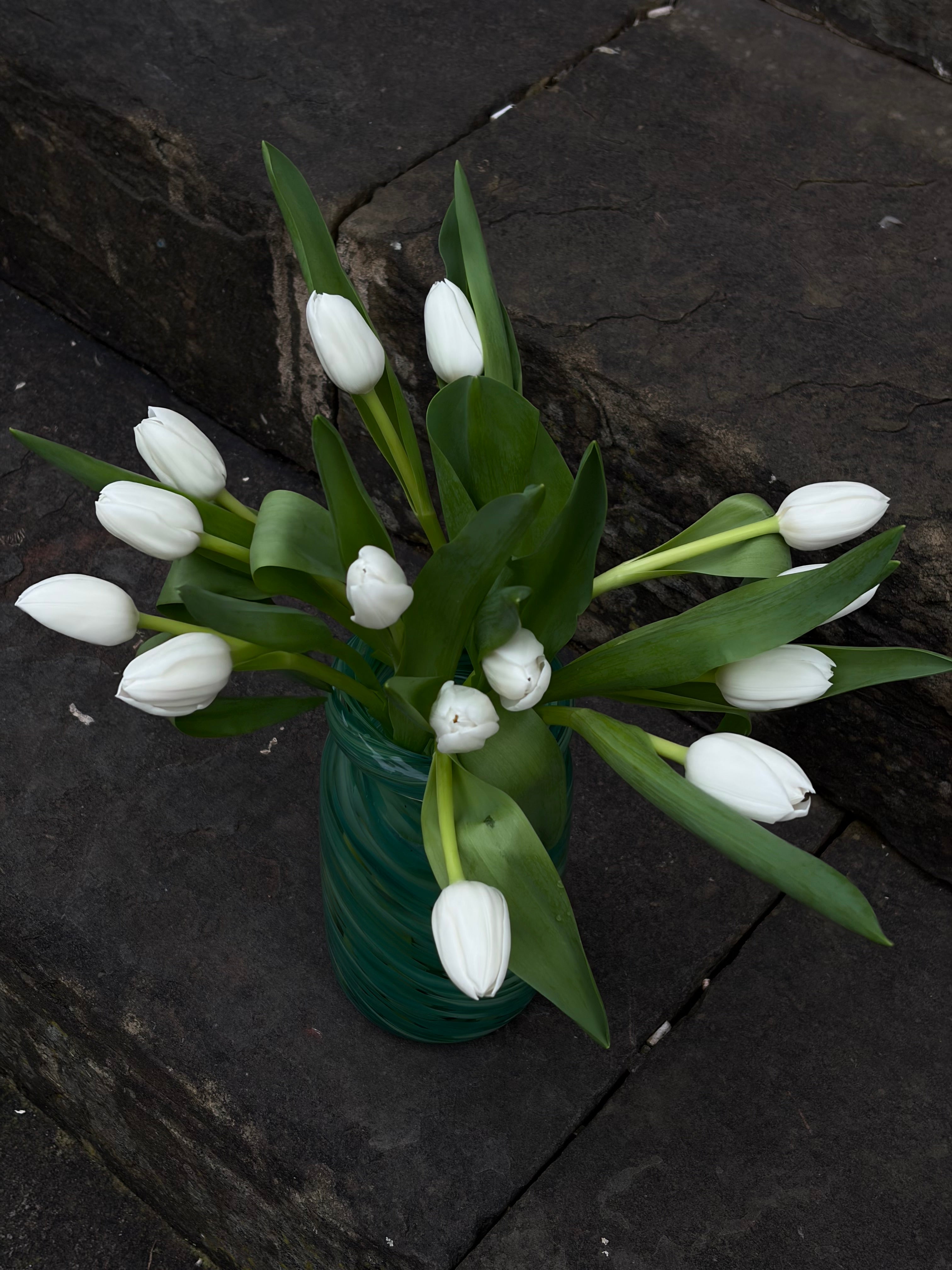 Splash Roll Neck Vase