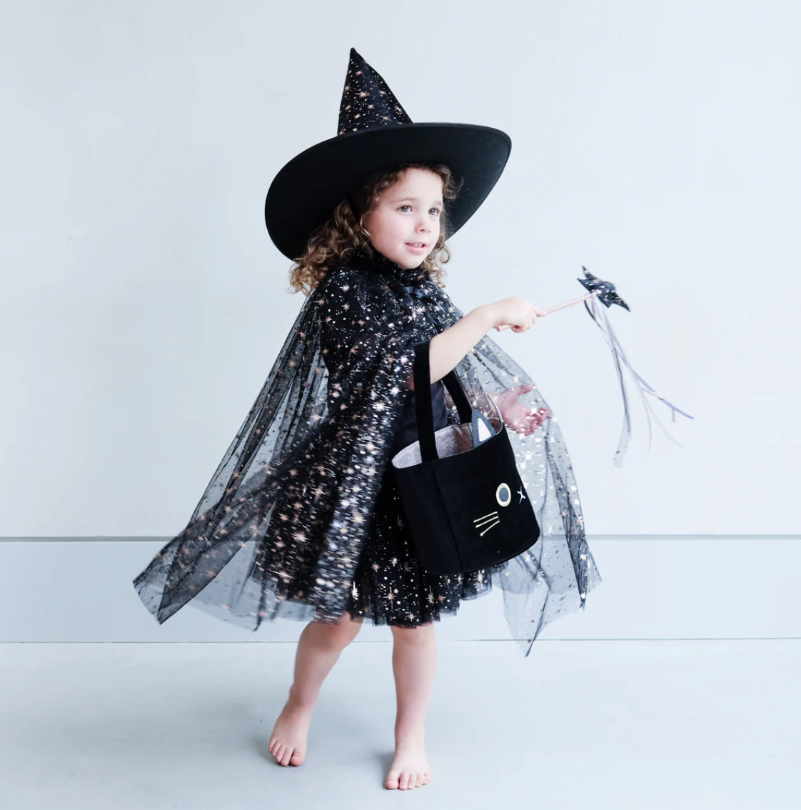 Aurora witch cape