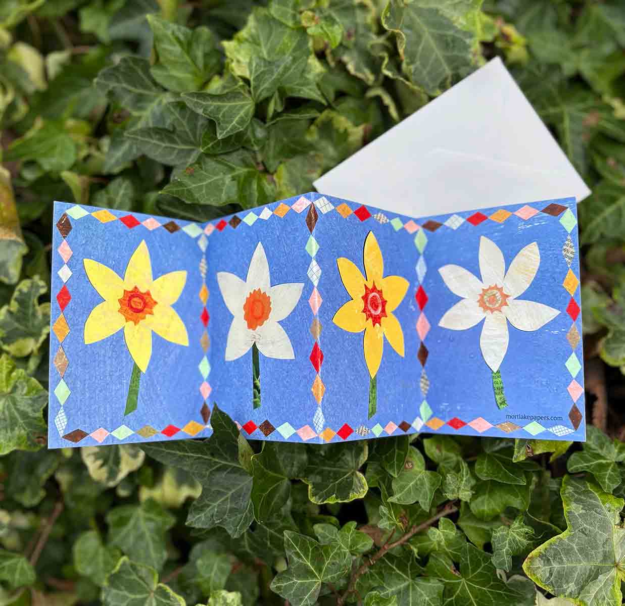 Patchwork Daffodil Concertina Card | Mother’s Day Card 