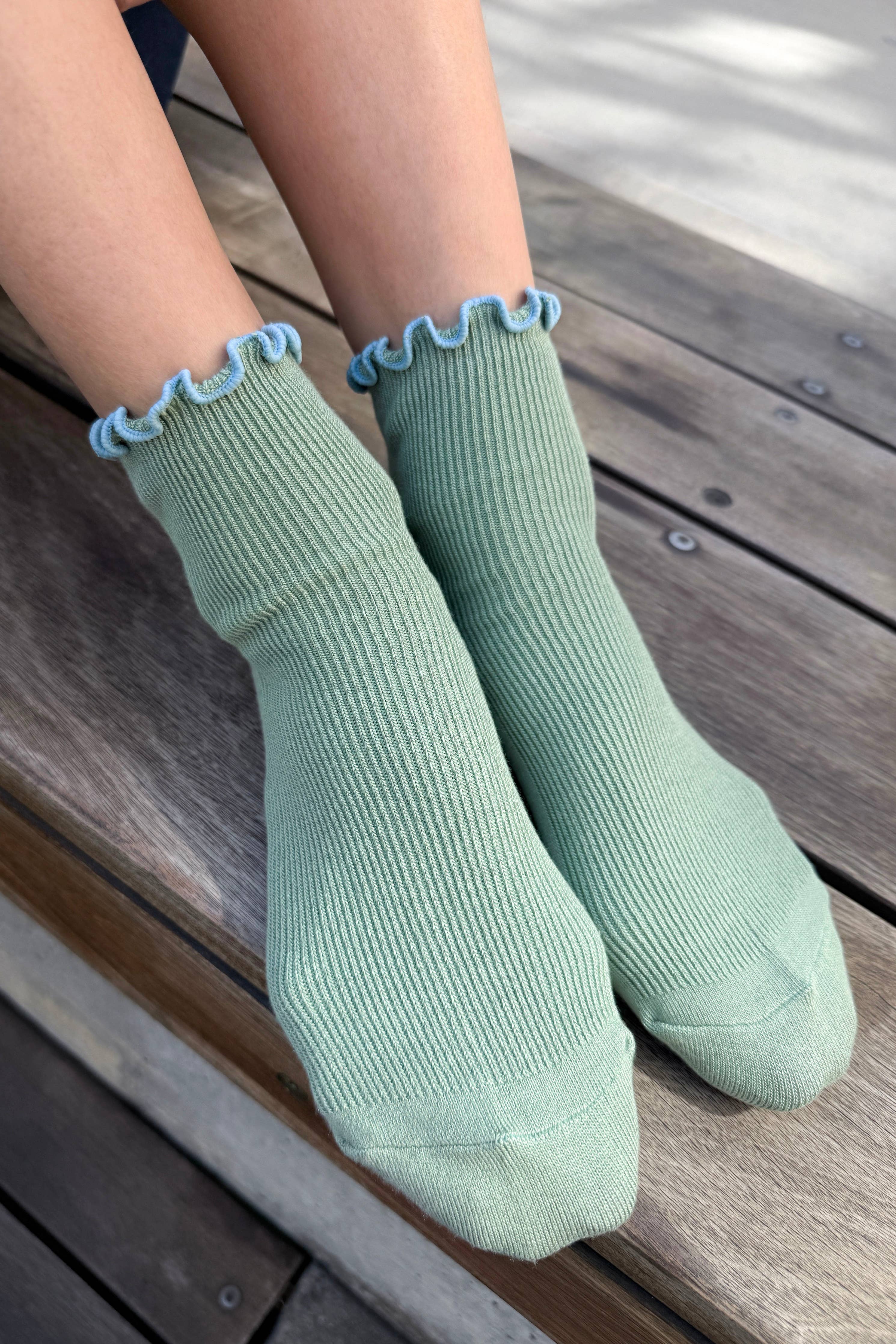 The Petite Ruffled Modal Socks