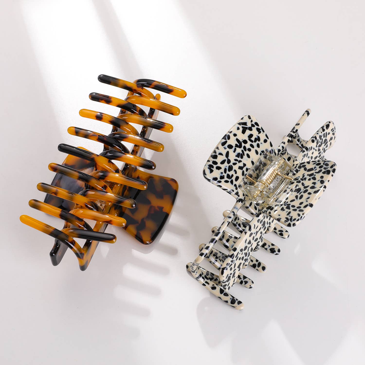 Chloe | Classic Large Rectangular Barrel Claw Clip