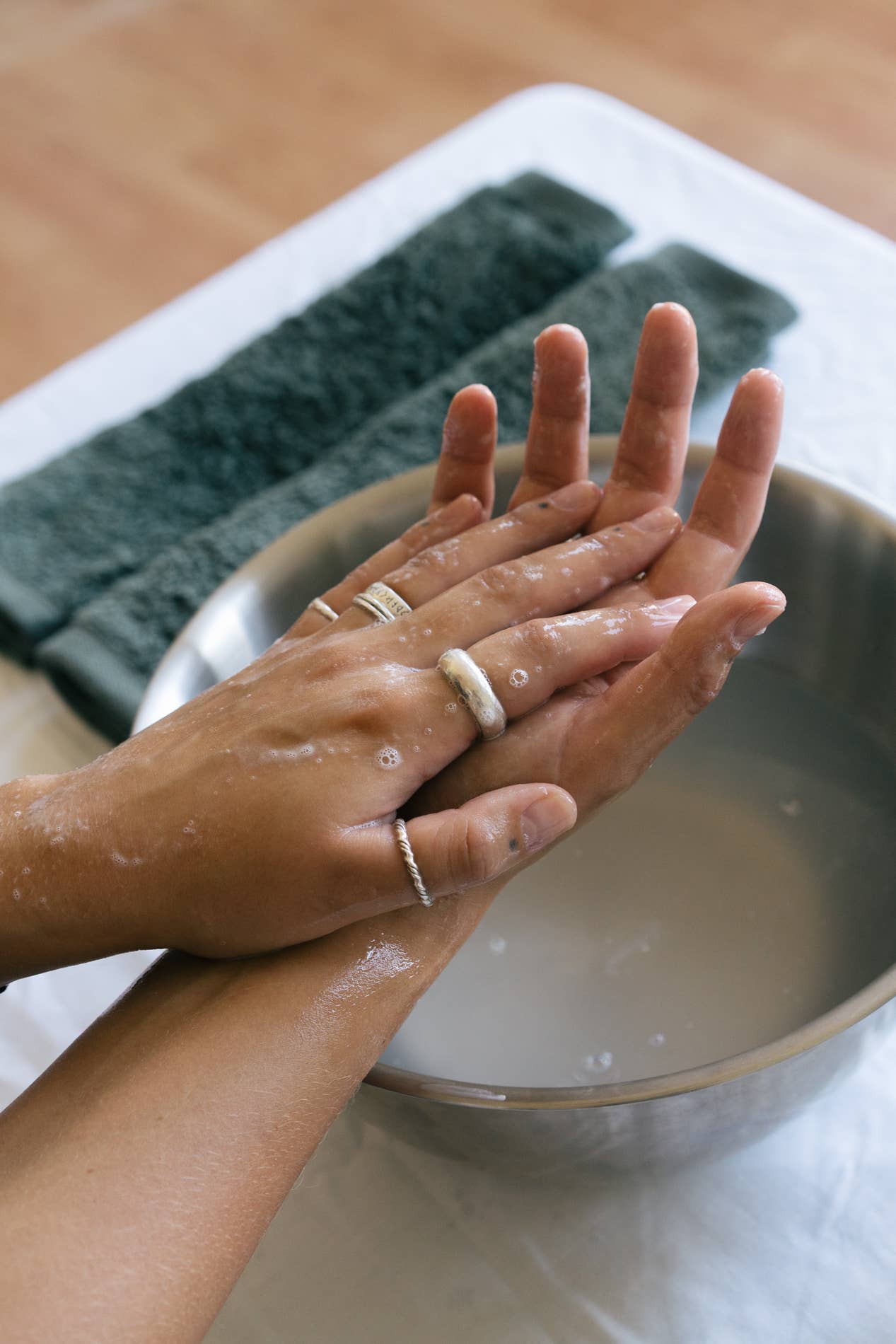 Hand Cleanser and Hand Cream Set