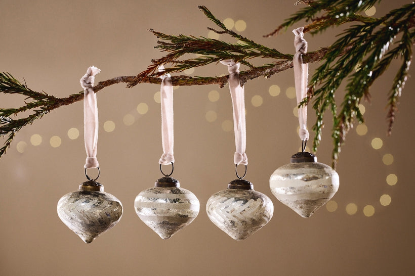 Large Suhana Baubles